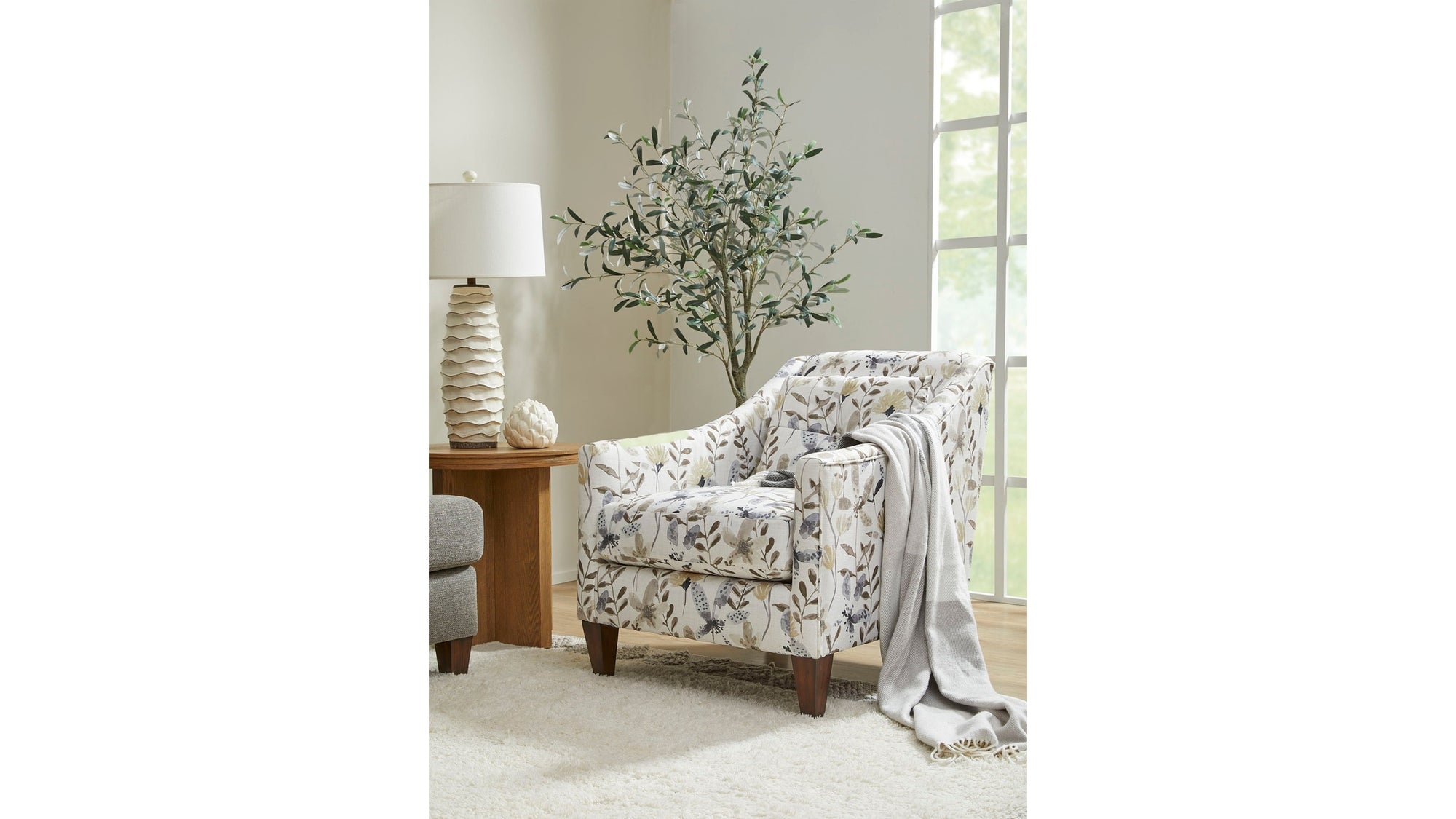 Skylar - Fabric Stationary Chair