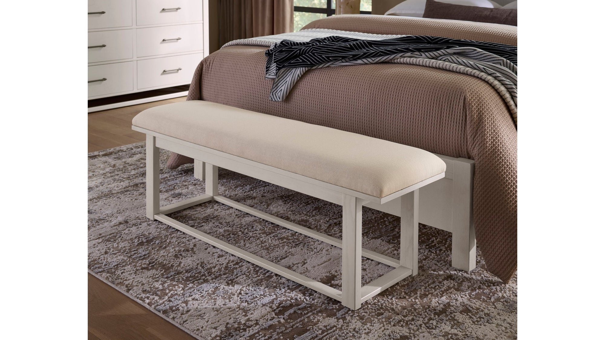 Lodge & Loft - Upholstered Bench - Ivory Cream