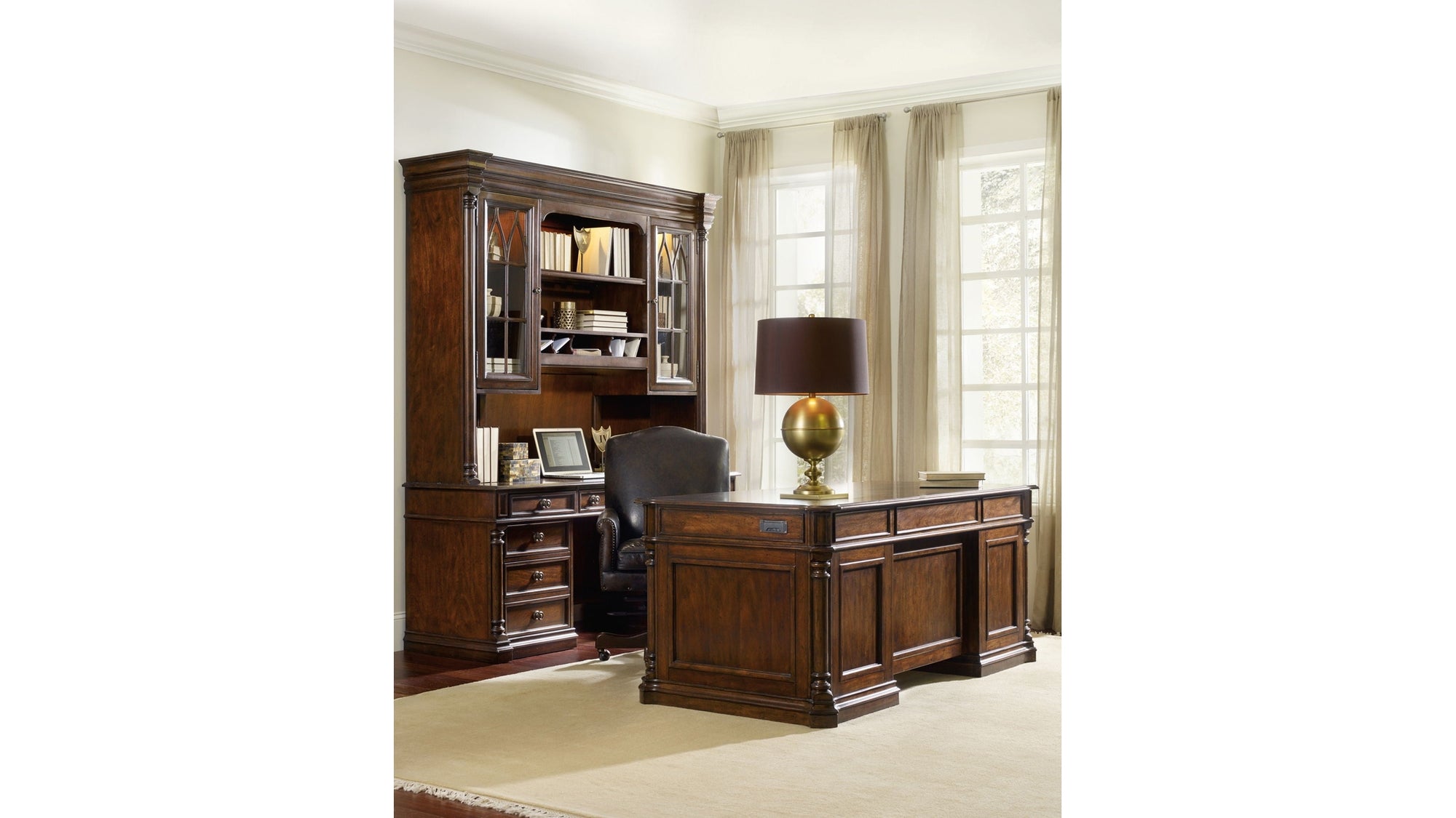 Leesburg - Executive Desk - Dark Brown
