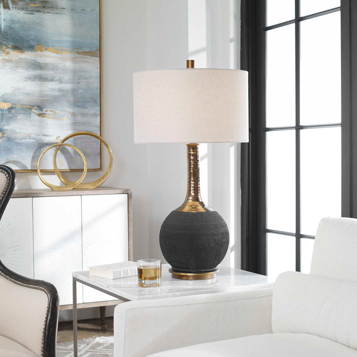 Arnav - Textured Lamp - Black