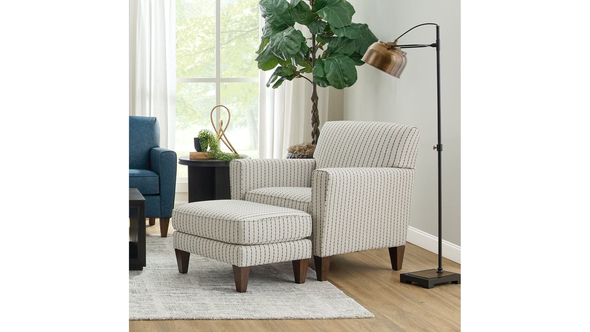 Digby - Cocktail Ottoman