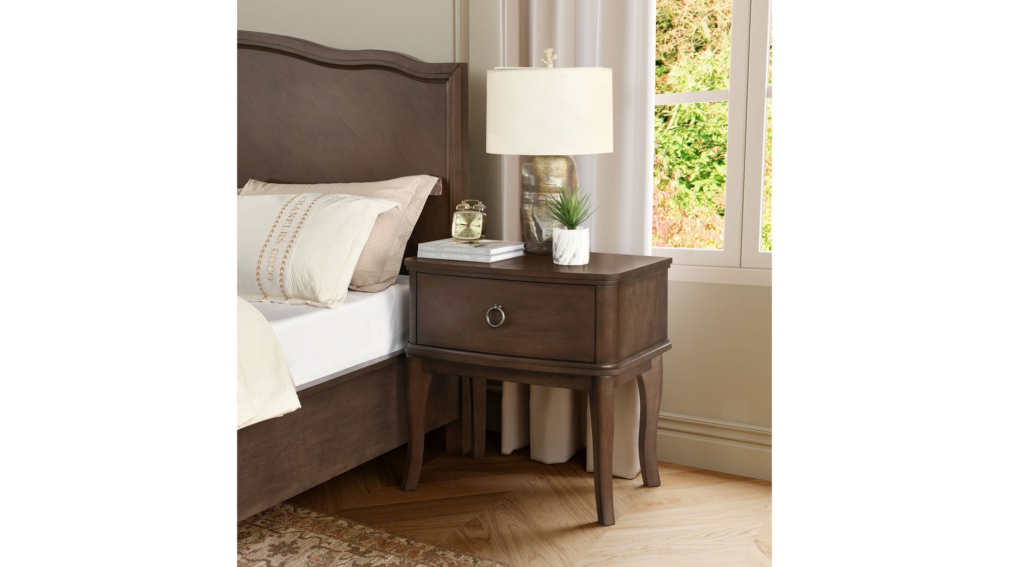 Bellevue - Nightstand - Whiskey Brown