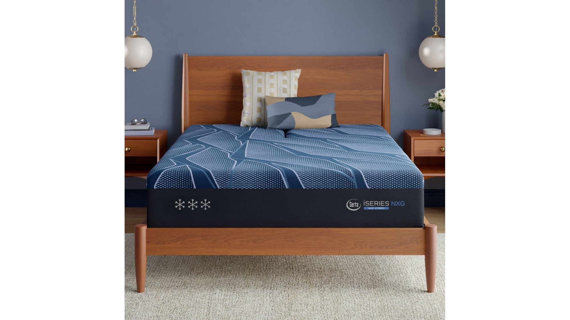 iSeries NXG - 13.5" Hybrid Plush Mattress 4500