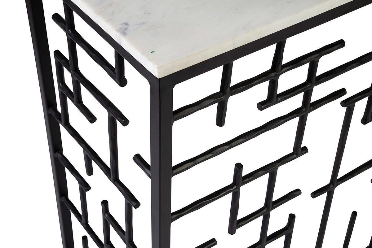Clara - Console - Black
