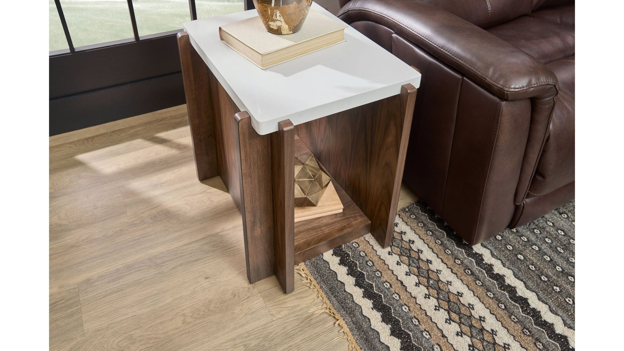 Lincoln - Table