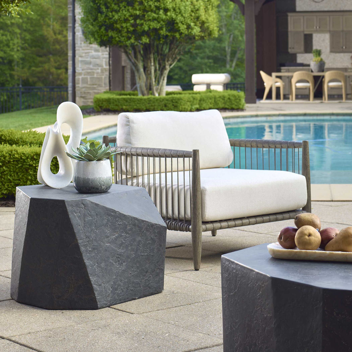 Parra - Outdoor Table