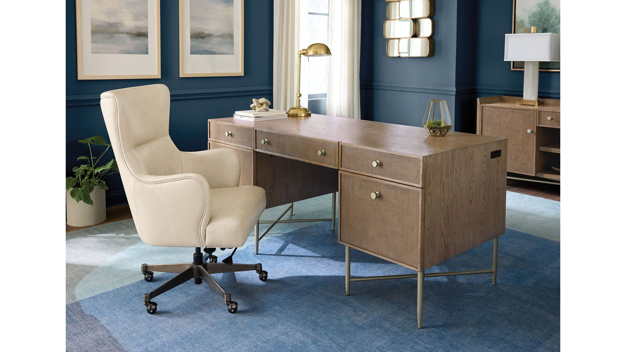 EC - Lazzaro Executive Tilt Swivel Chair - Beige
