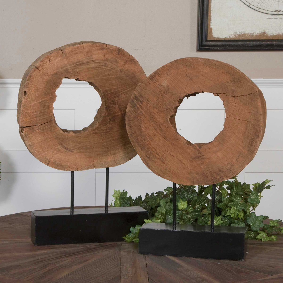 Ashlea - Wooden Sculptures (Set of 2) - Light Brown &amp; Black