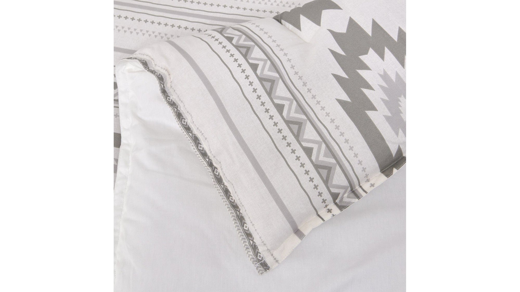 Free Spirit - King Comforter Set Set of 4 - Gray / White