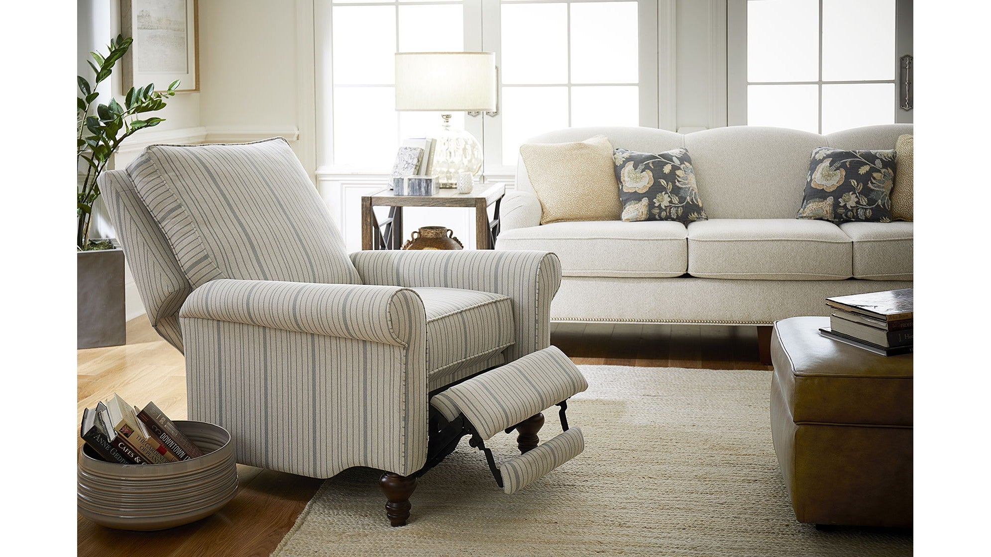 Addie - 1310/1320 - Power Recliner