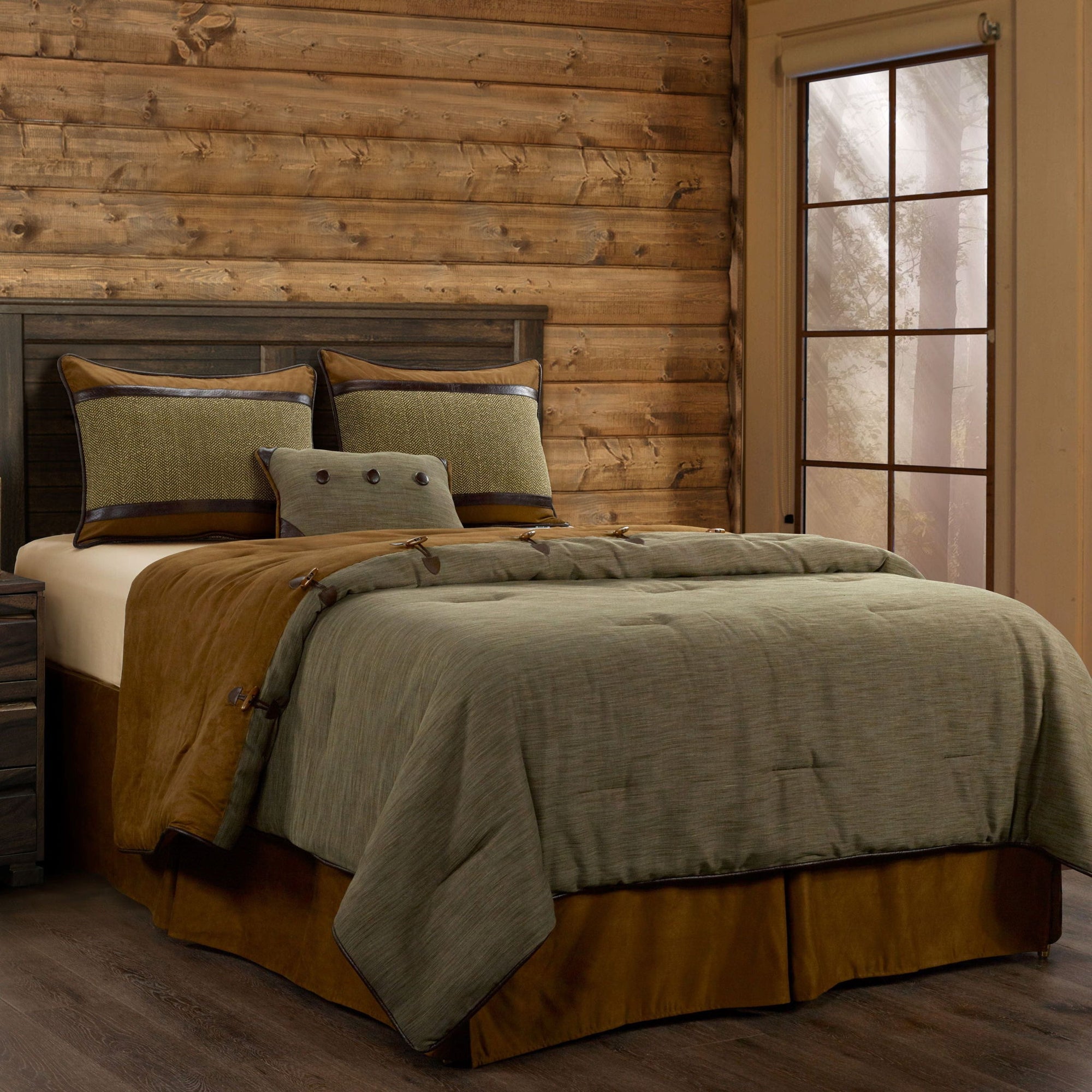 Highland Lodge - King Comforter Set (Set of 5) - Brown