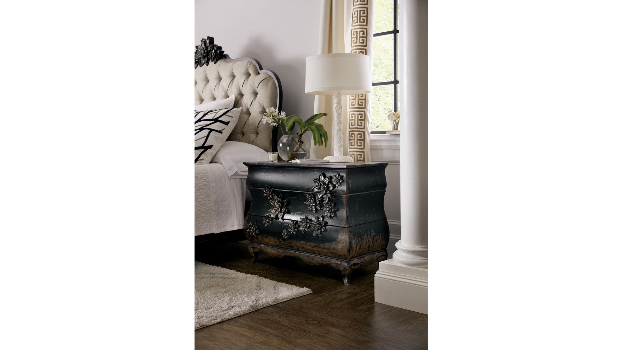 Sanctuary 2 - Charmant Bachelorette Chest - Black