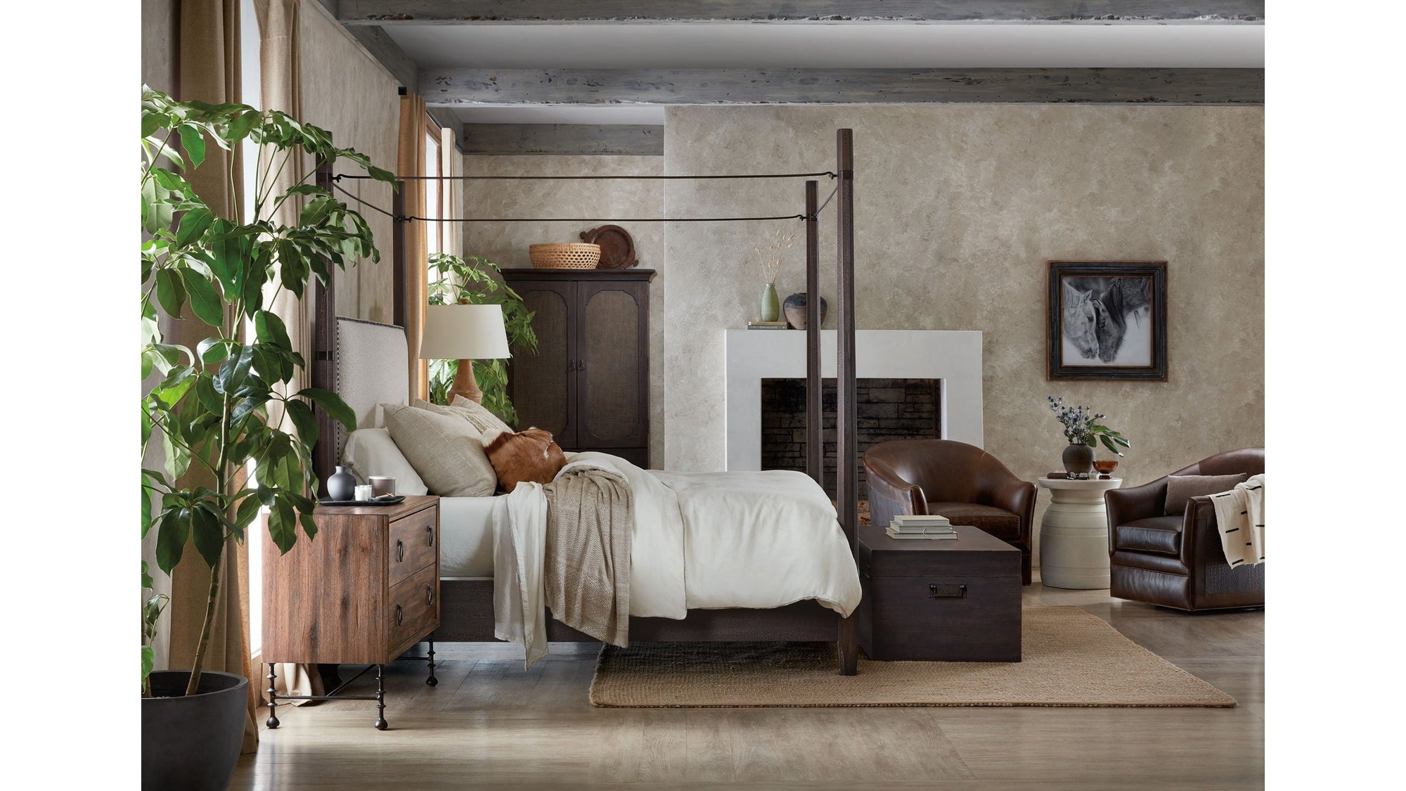 Big Sky - California King Poster Bed With Canopy - Black