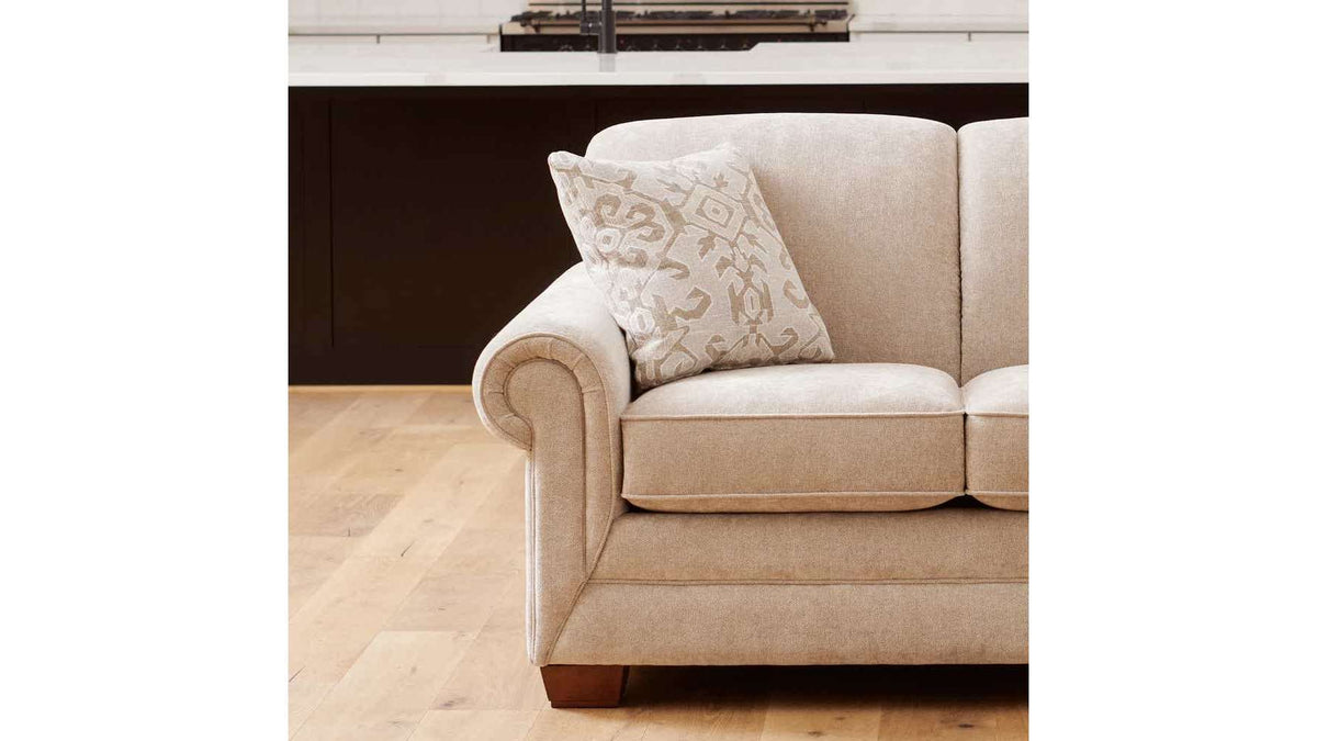 Mackenzie Loveseat