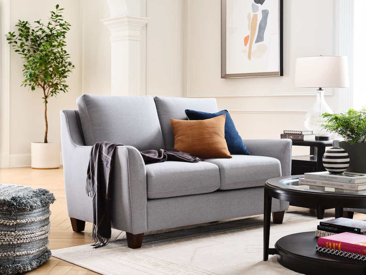 Noah Loveseat