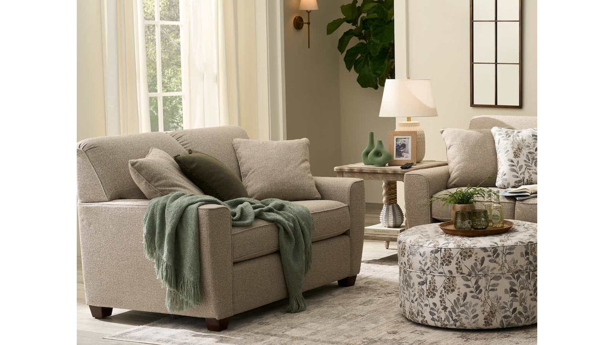 Piper Loveseat