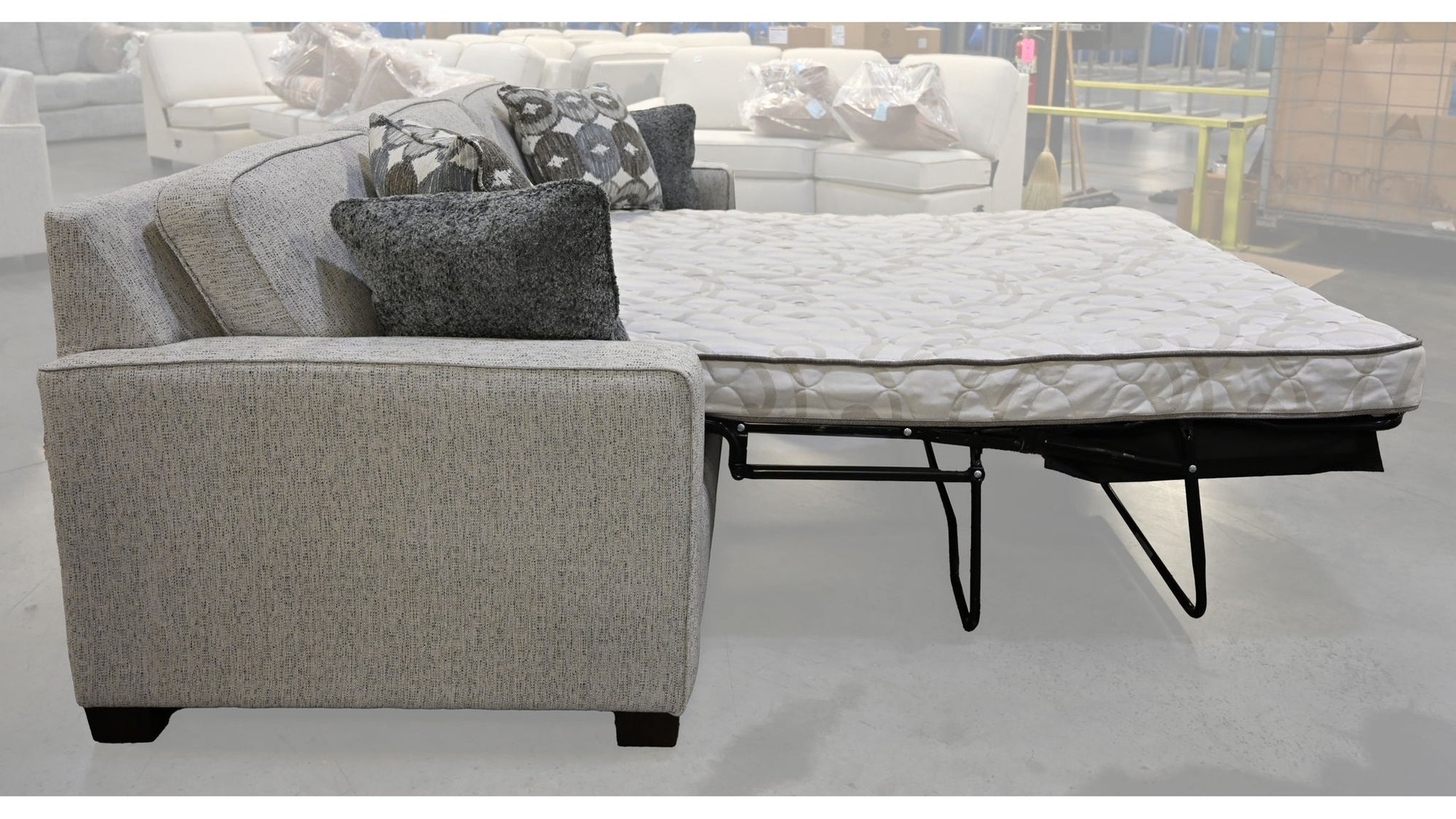 Nola - Queen Sleeper