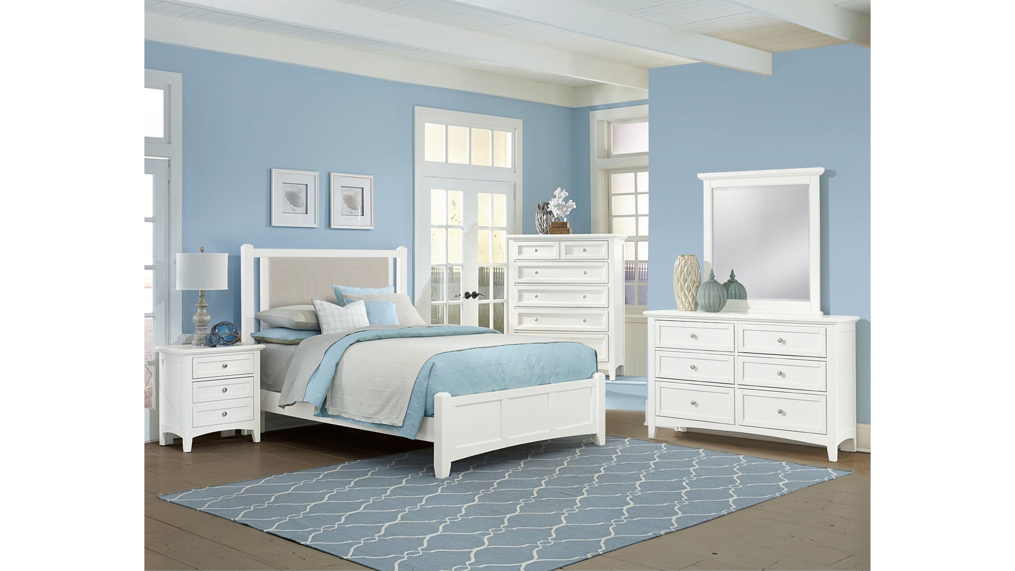 Bonanza - Pebble Gray Upholstered Bed With Mansion Footboard