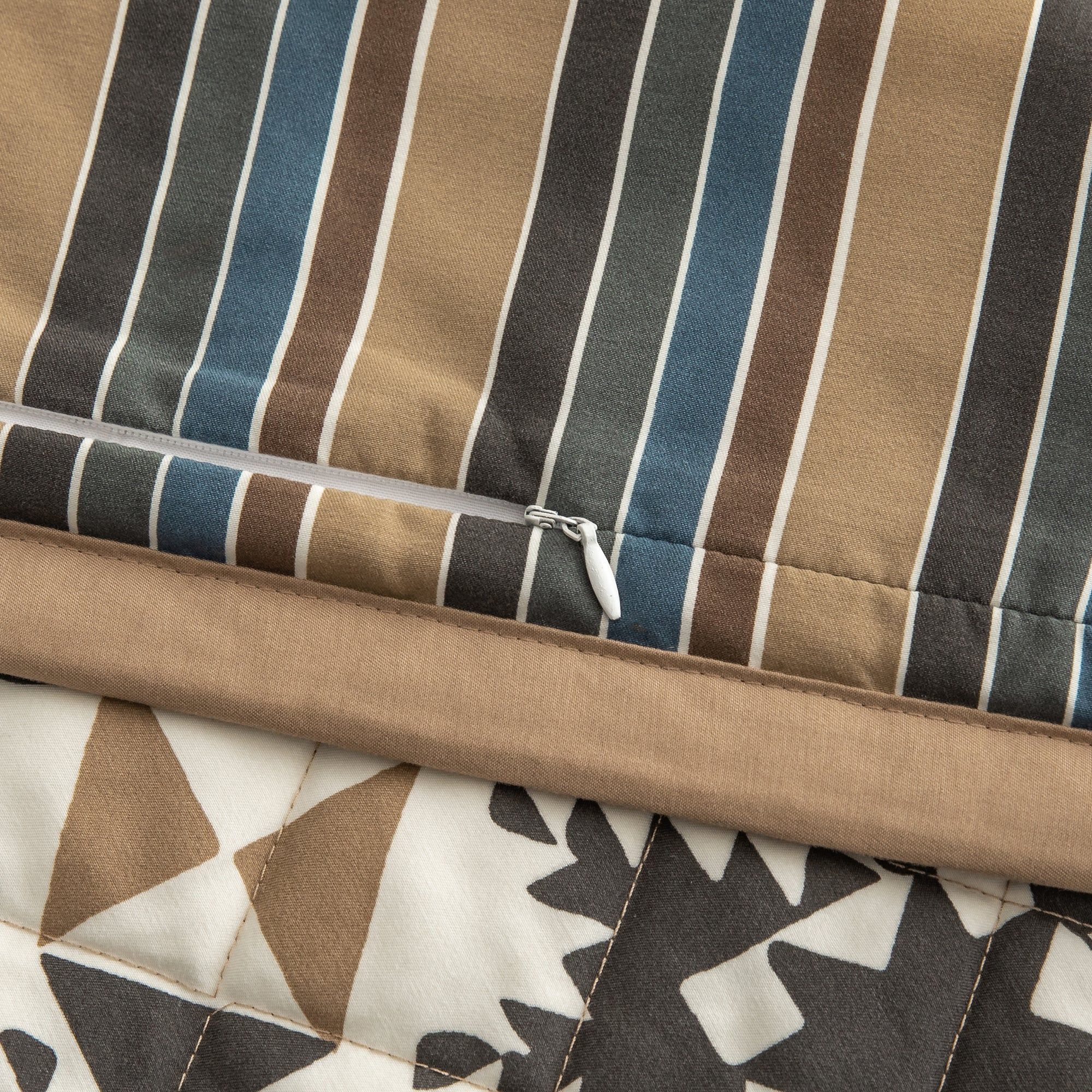 Mosaic - Full/Queen Reversible Quilt Set (Set of 3) - Multi Color