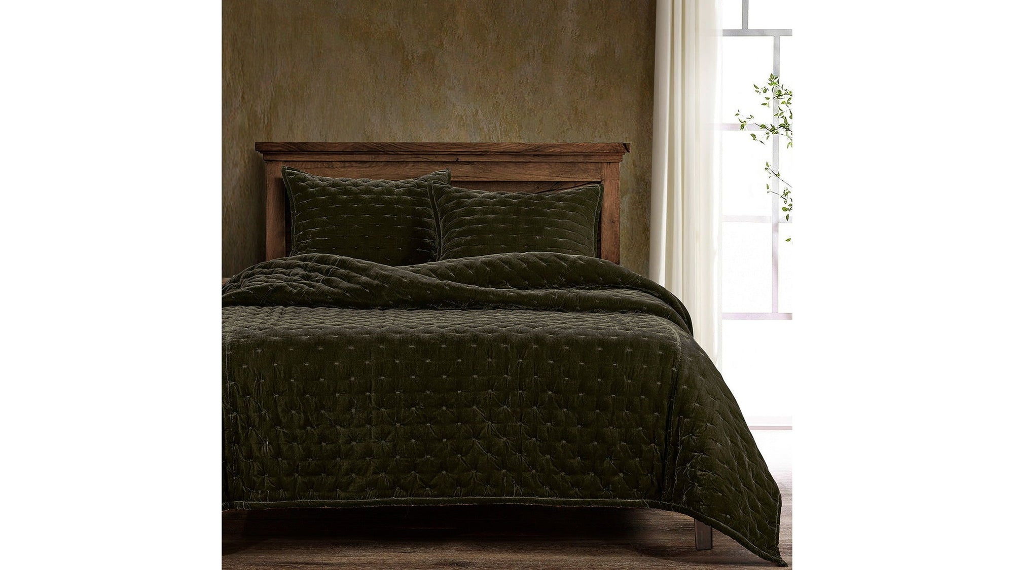 Stella - Full/Queen Faux Silk Velvet Pintuck Quilt Set Set of 3 - Fern Green