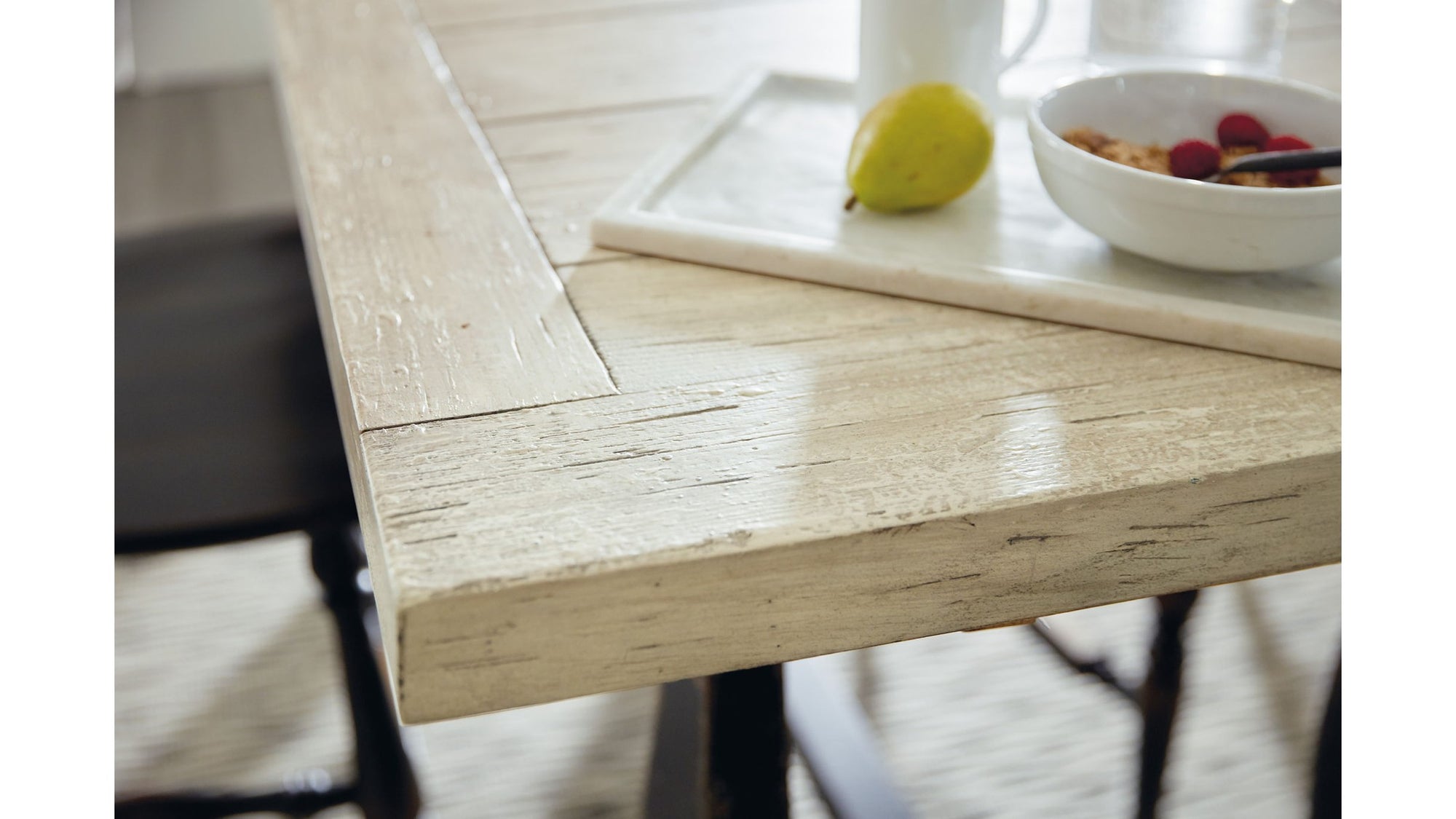 Ciao Bella - Friendship Dining Table