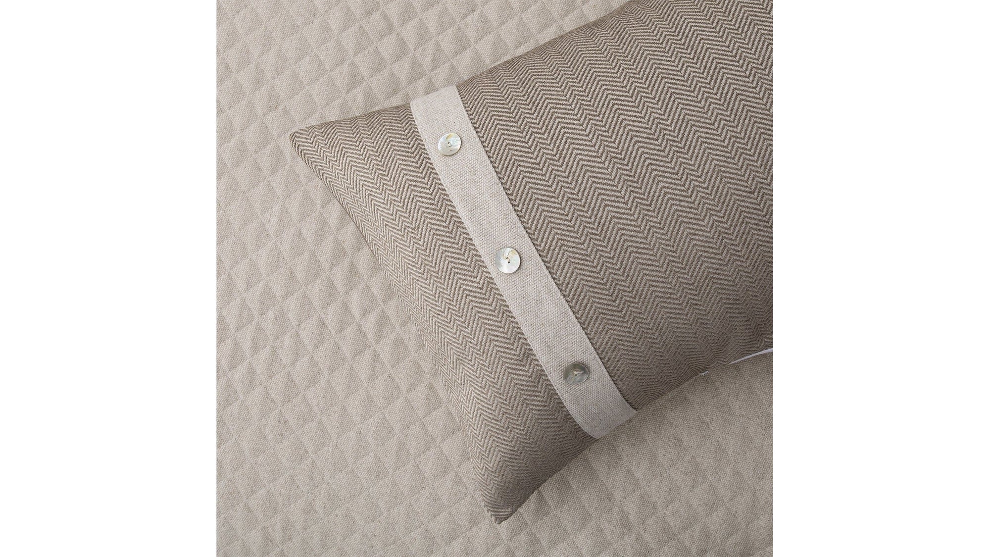 Fairfield - Twin Linen Coverlet Set Set of 3 - Cream / Tan