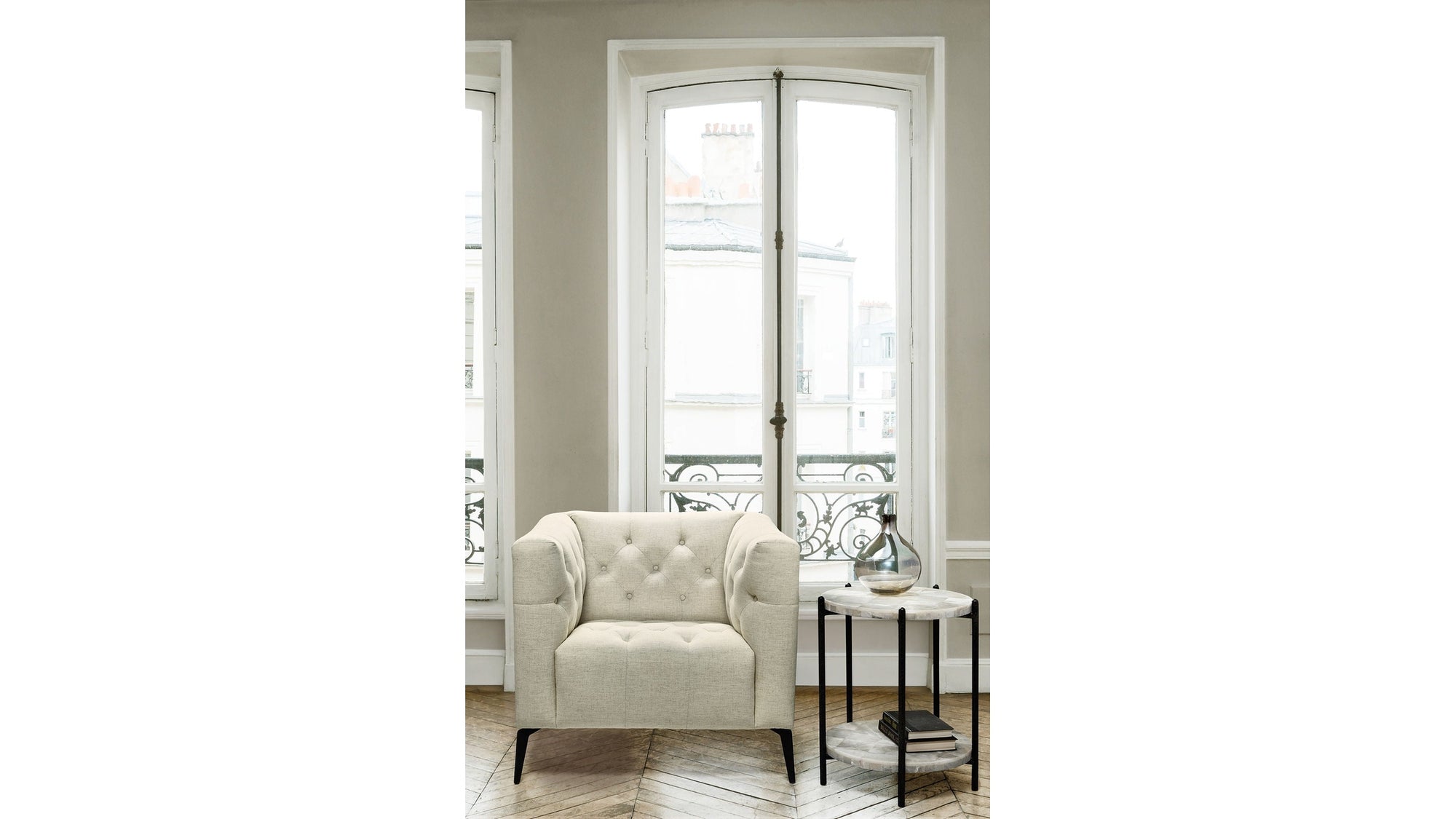 SS - Nicolla Stationary Chair