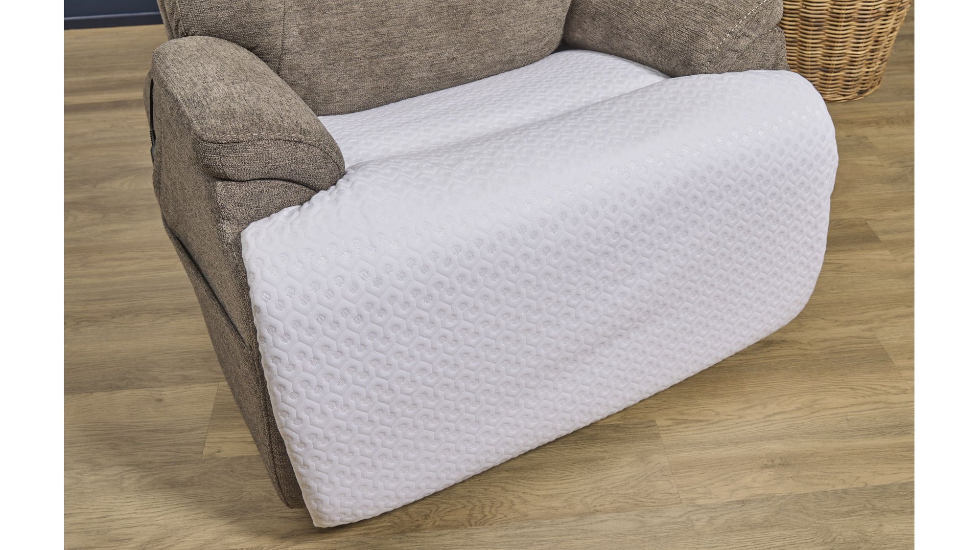 Zecliner Sleep Kit - Performance® Chair Protector With Dri-Tec® Technology