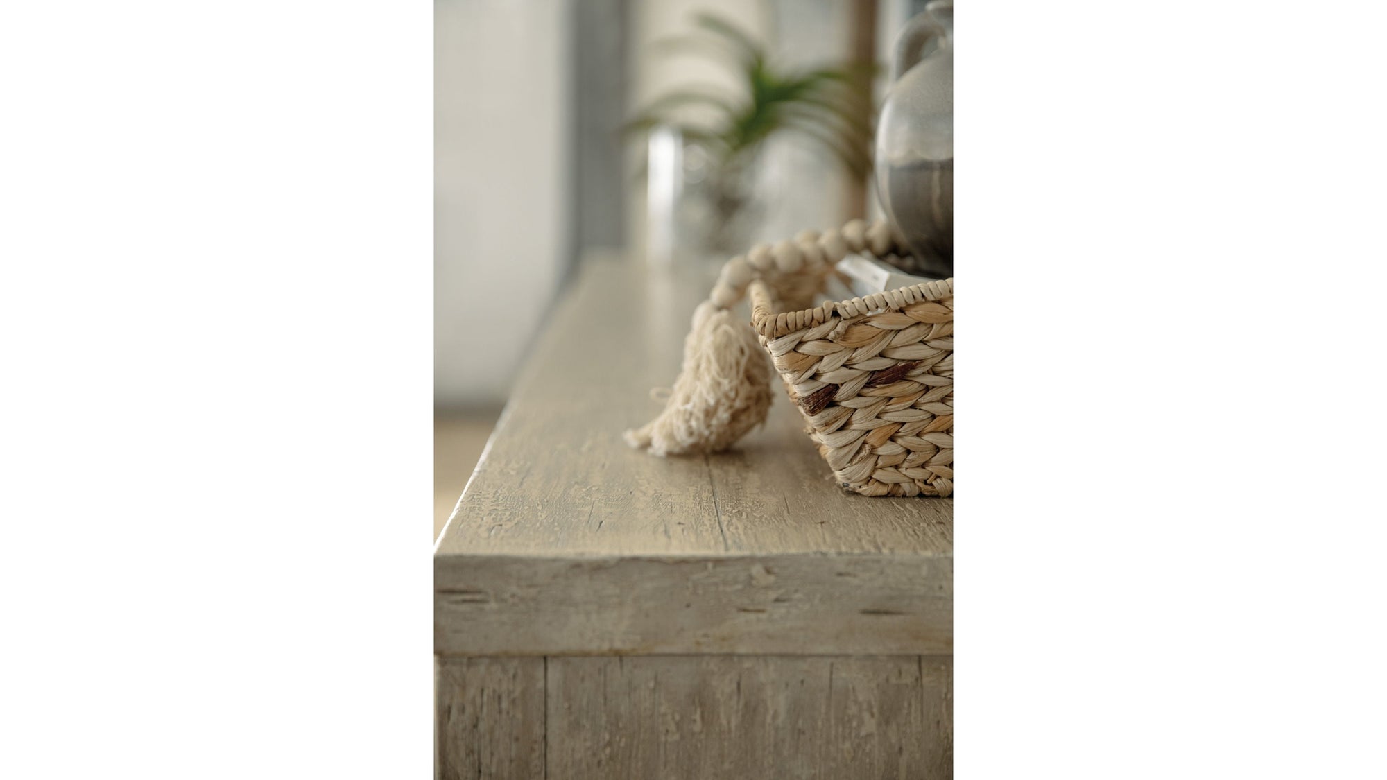 Ciao Bella - Entertainment Console - Light Brown