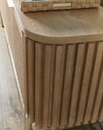 Commerce And Market - Easton Entertainment Console