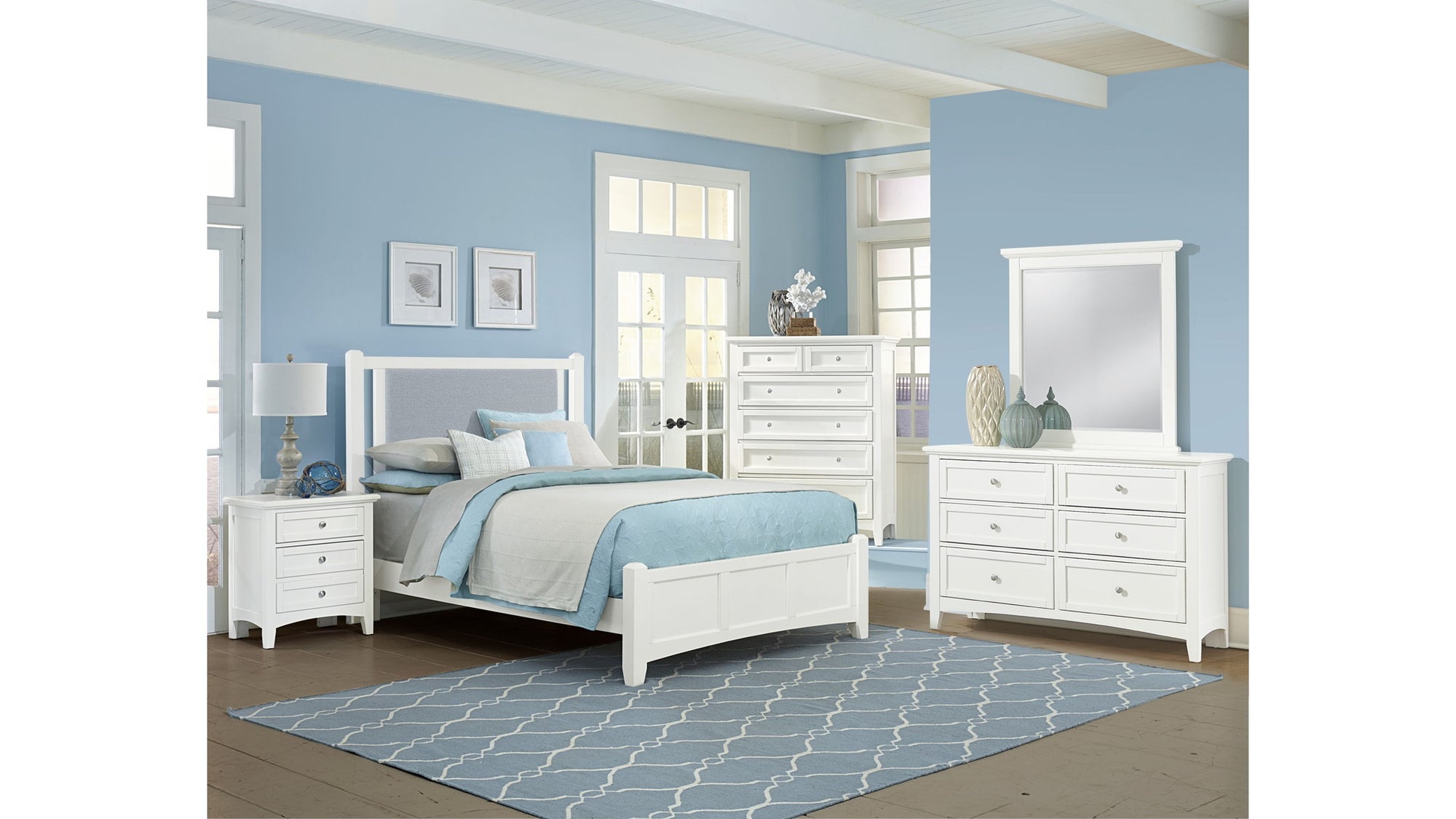 Bonanza - Ocean Blue Upholstered Bed With Mansion Footboard