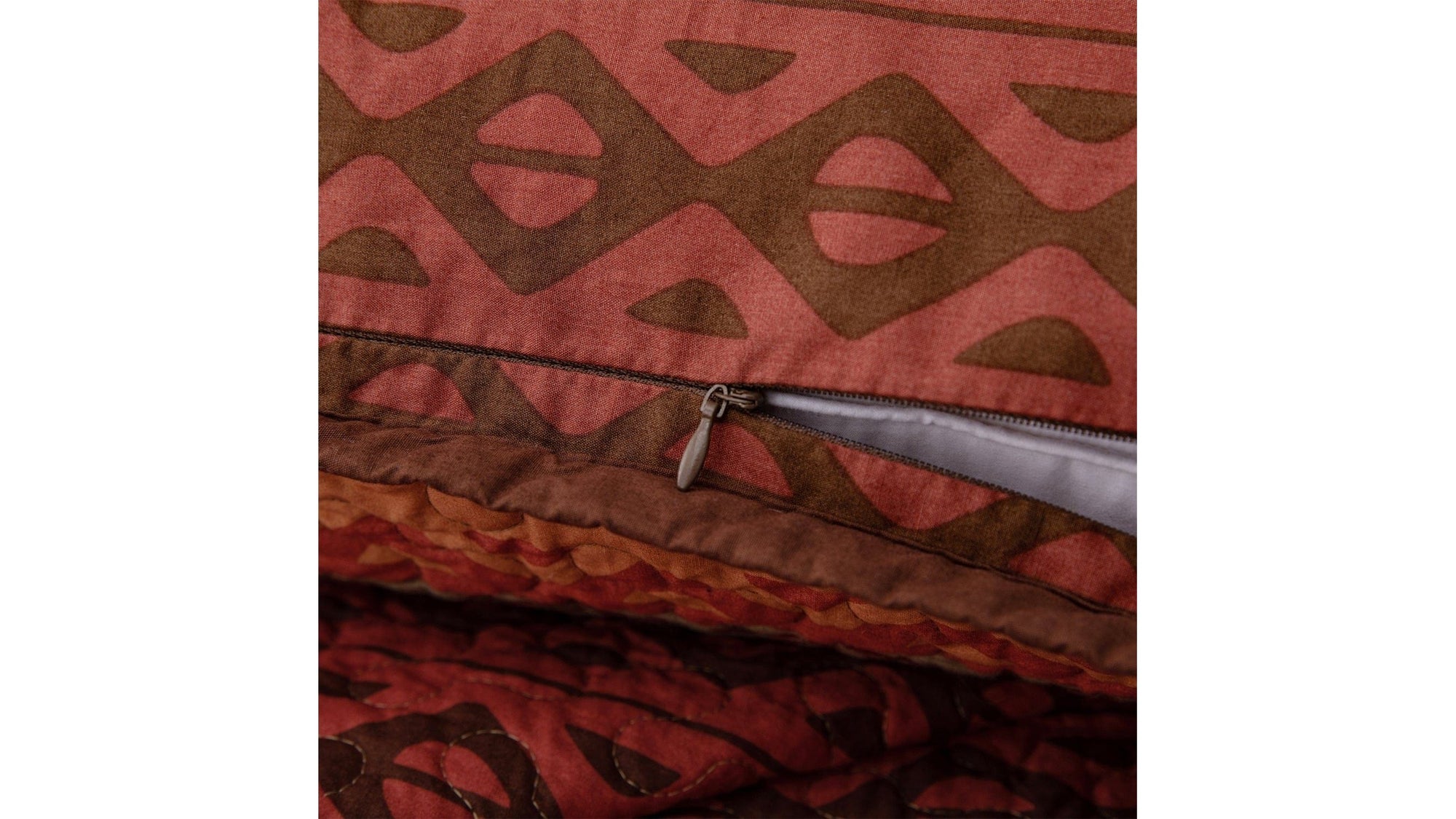 Broken Arrow - Full/Queen Reversible Quilt Set Set of 3 - Red / Tan / Brown