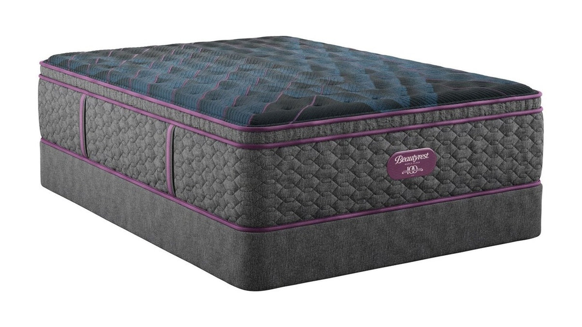 Beautyrest World Class - Level Three Medium Pillow Top Mattress