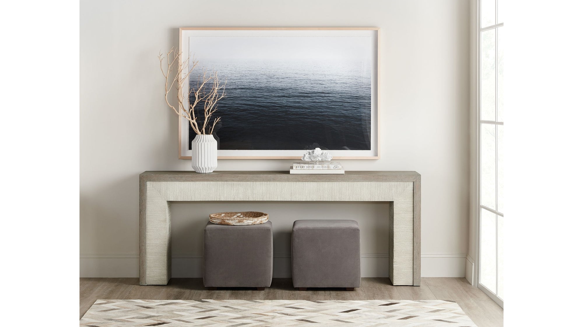 Serenity - Skipper Table