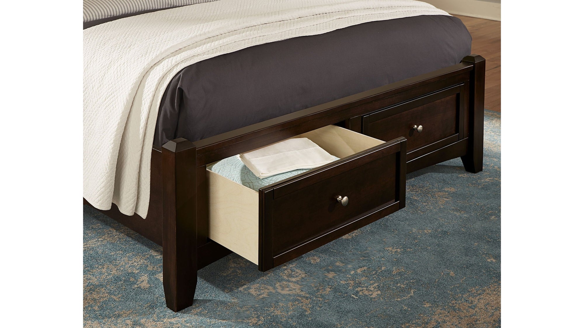 Bonanza - Ocean Blue Linen Upholstered Bed With Storage Footboard