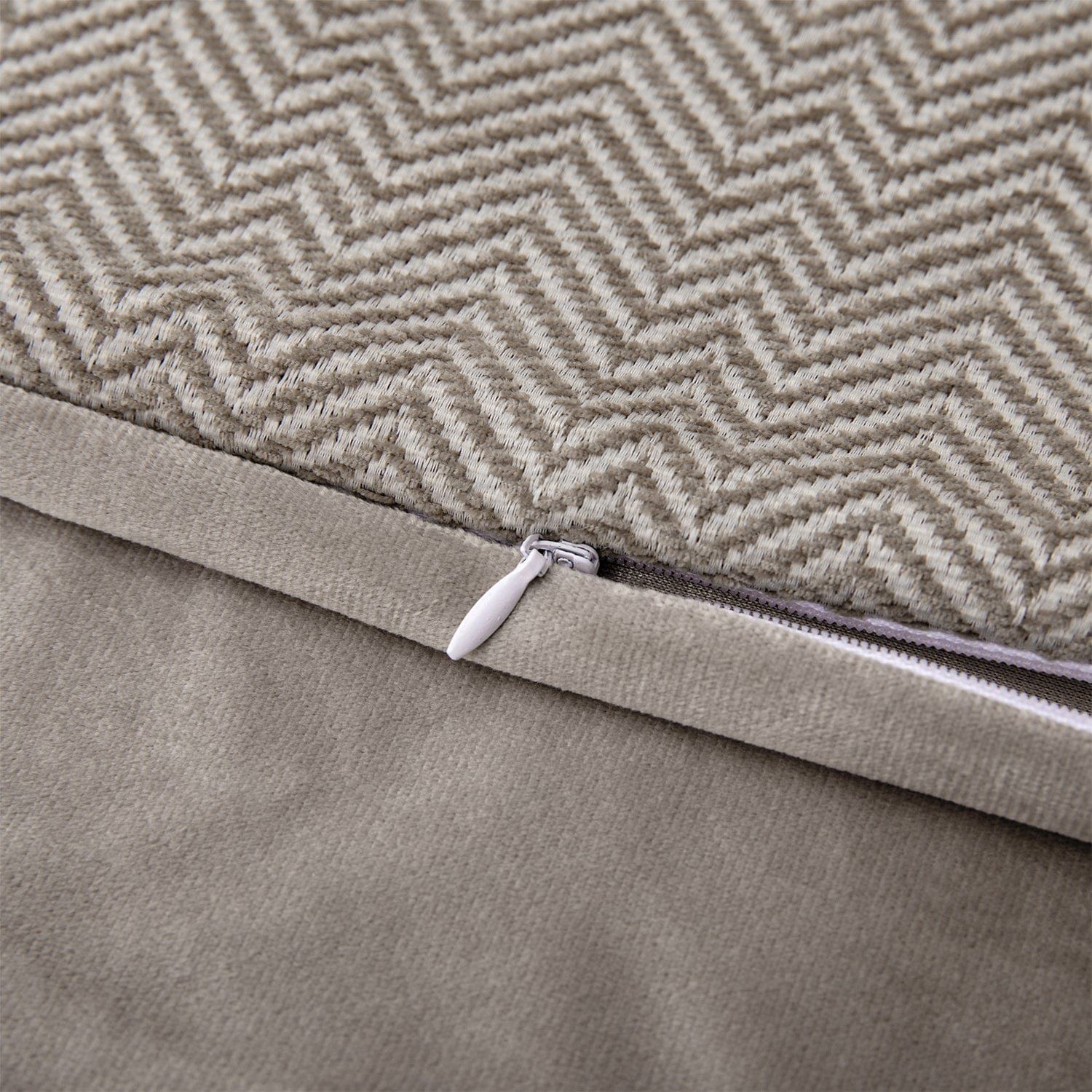 Fairfield - Queen Linen Coverlet Set (Set of 4) - Cream / Tan
