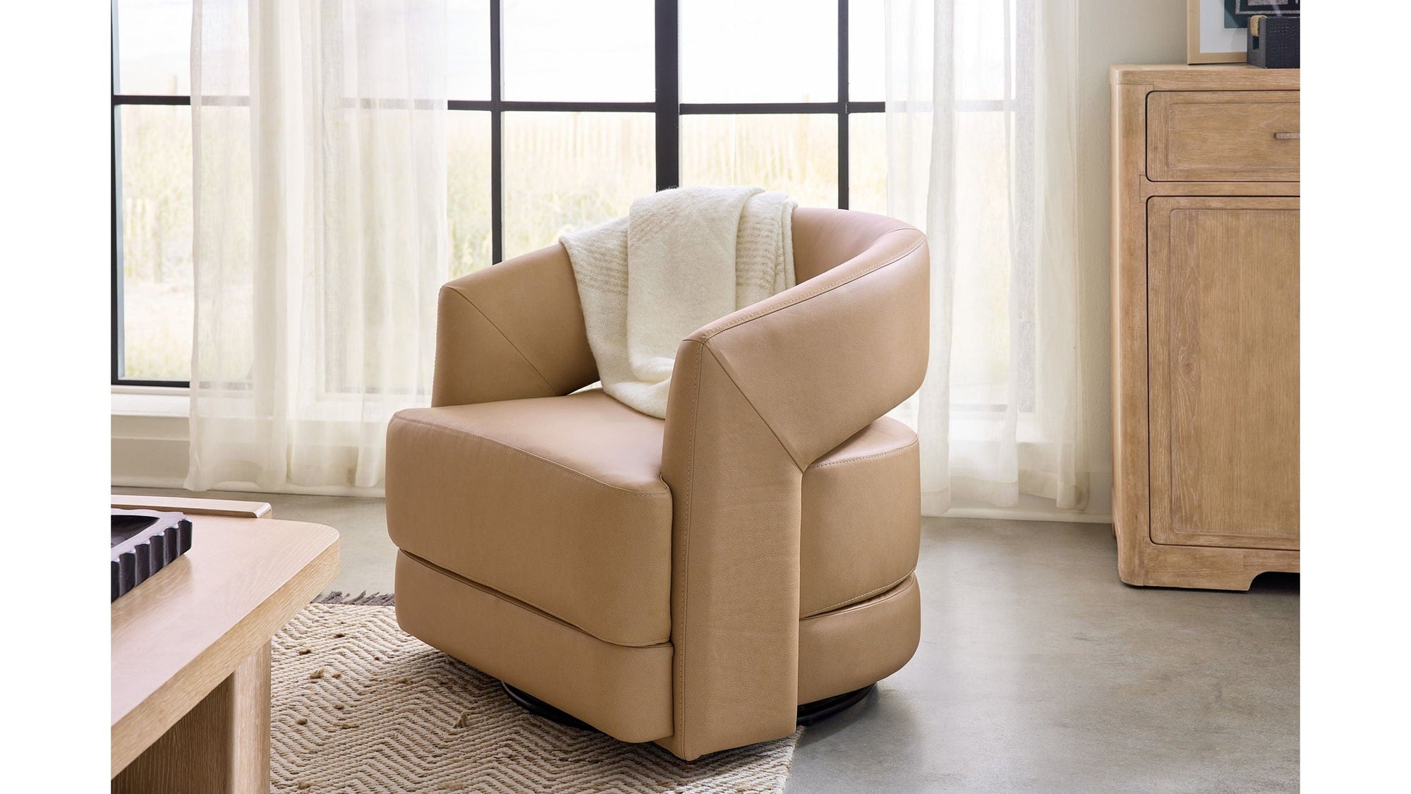CC - Keys Swivel Chair