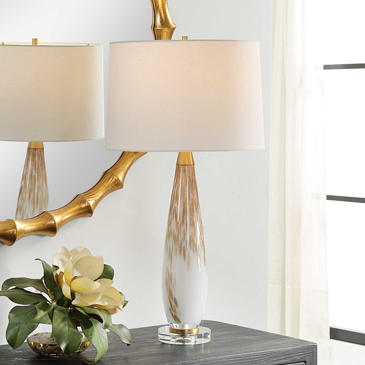 Lyra - Table Lamp - White &amp; Gold