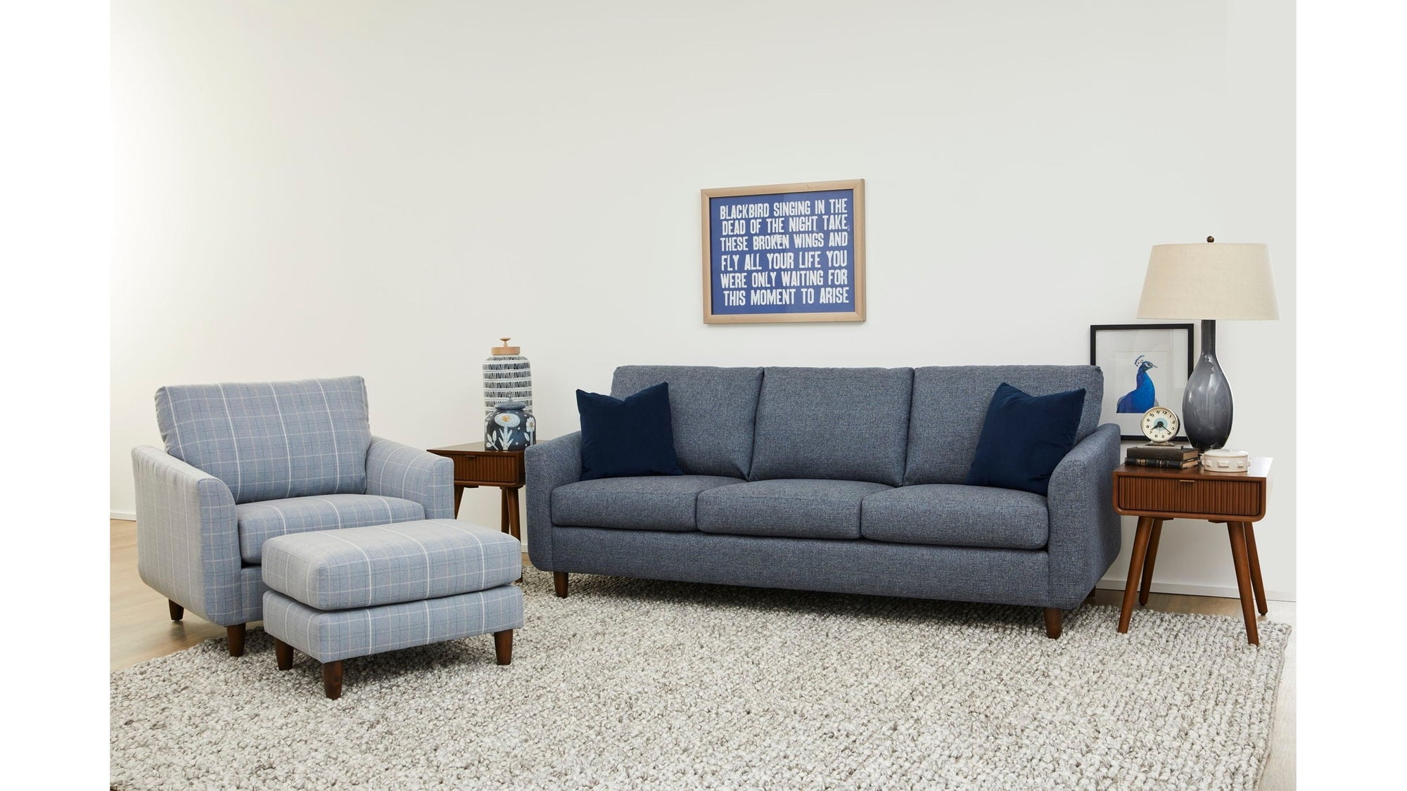 Mia - Fabric Chair