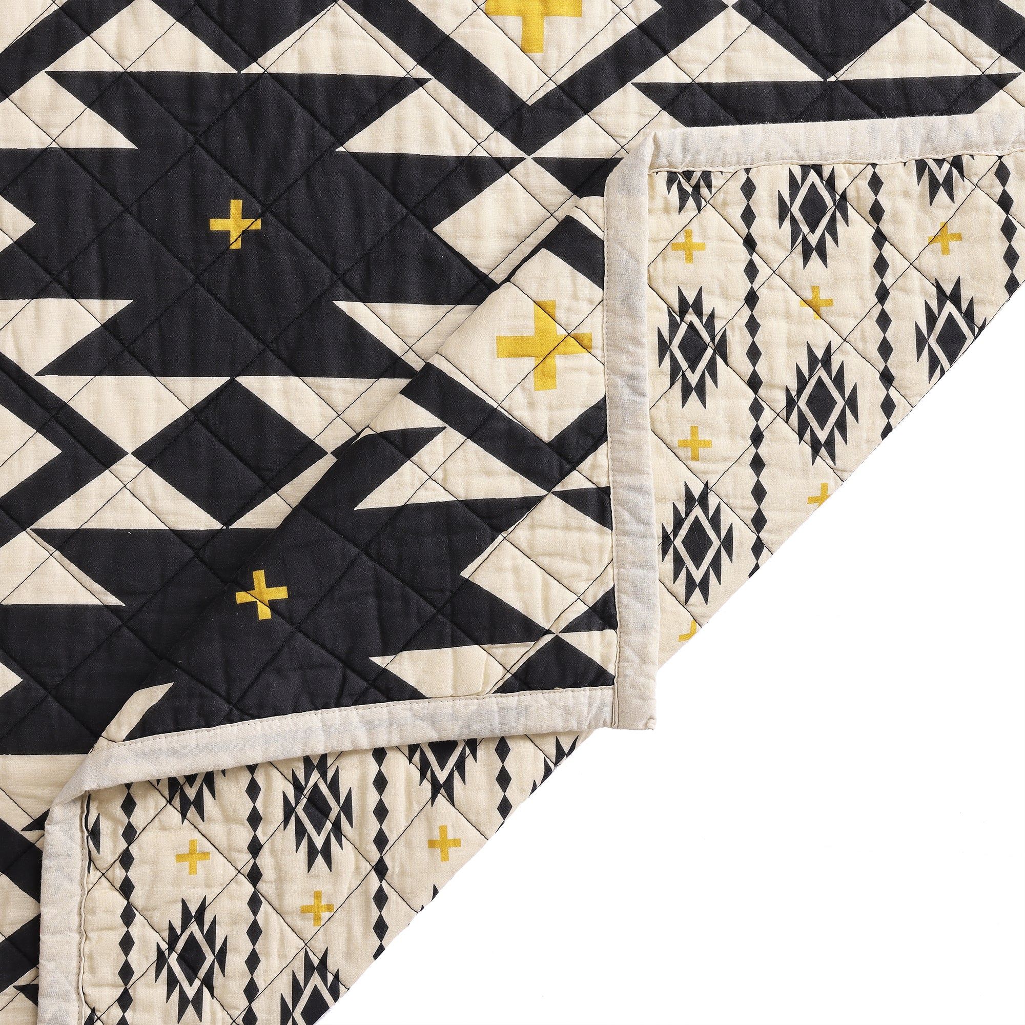High Desert - King Reversible Quilt Set (Set of 3) - Black