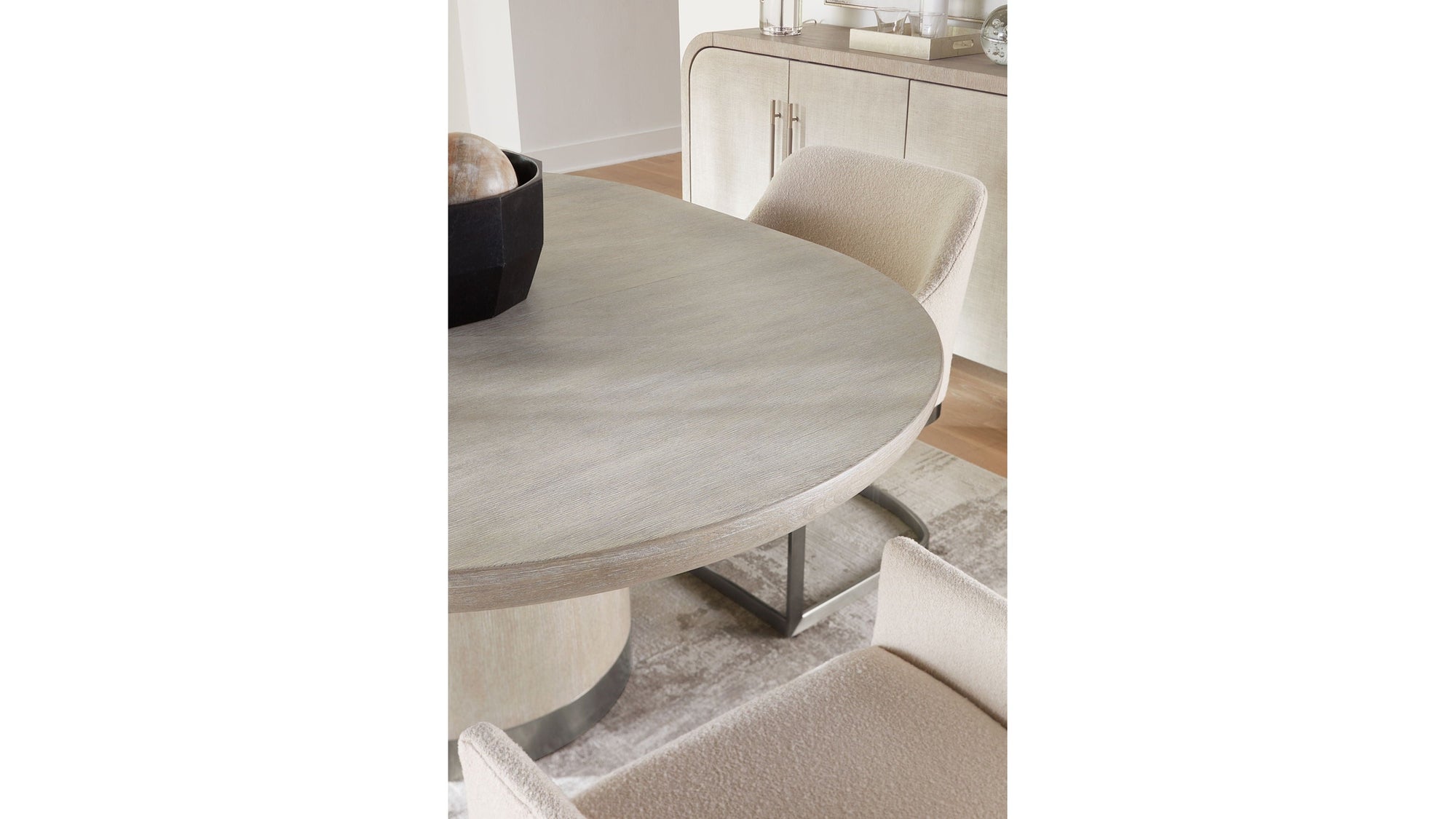 Modern Mood - Round Dining Table With 1-18in Leaf