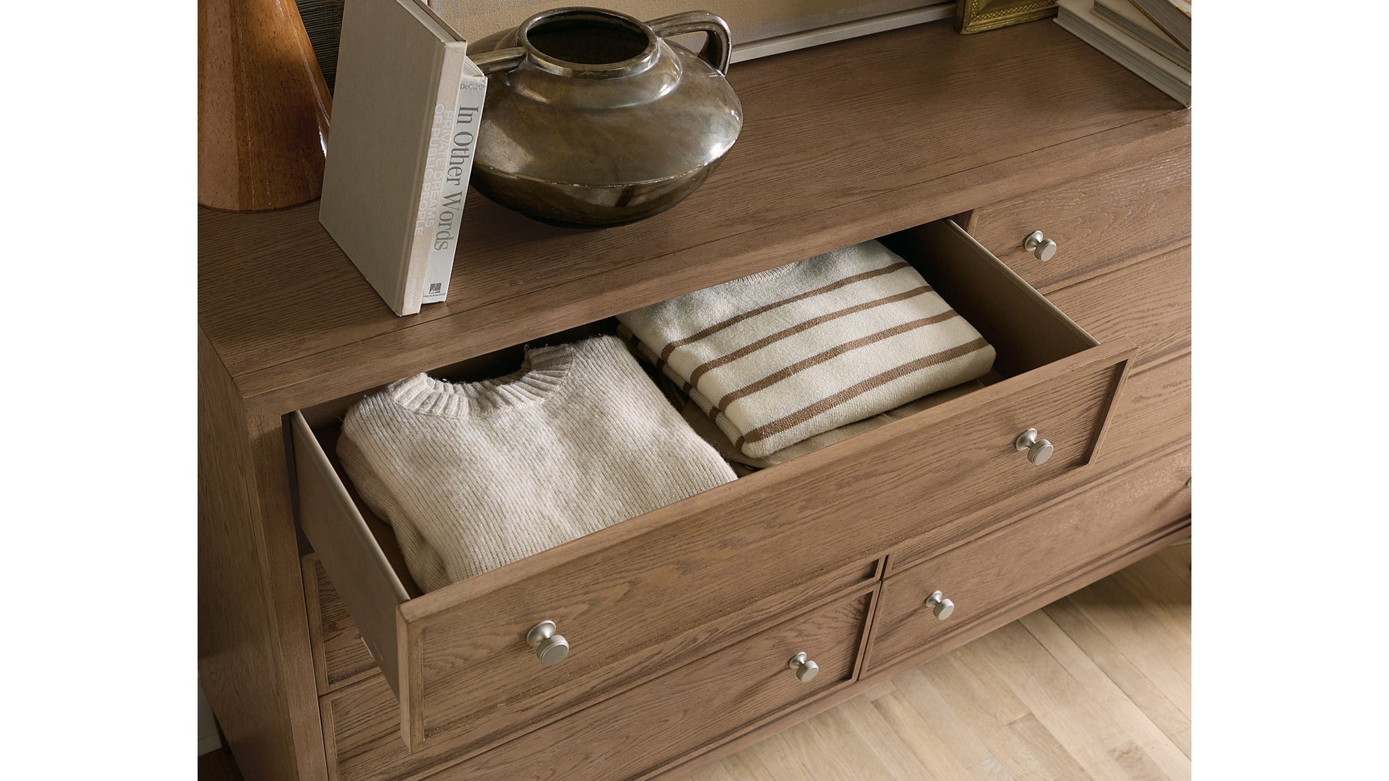 Sonnet - Eight-Drawer Dresser - Dark Gray