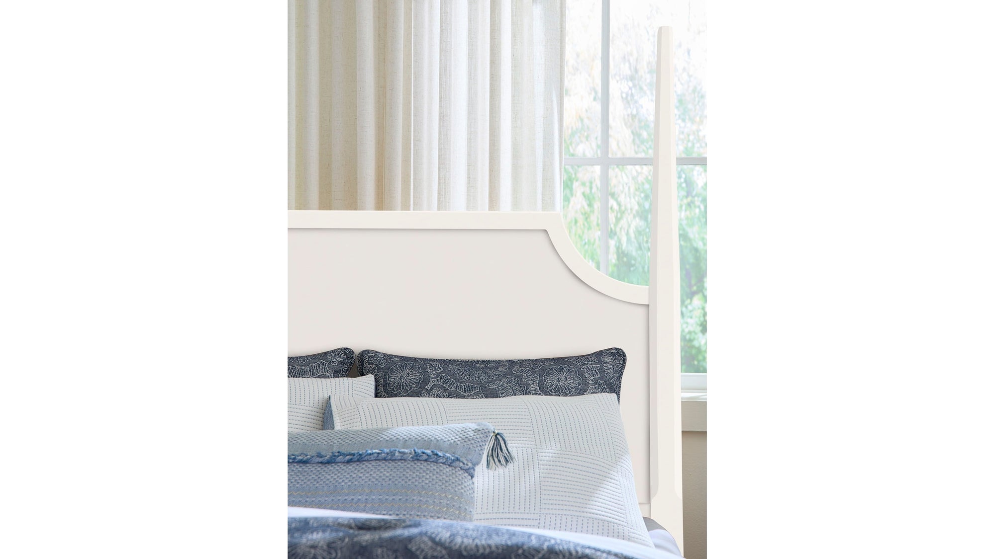 Tide &amp; Timber - Pencil Post Storage Bed