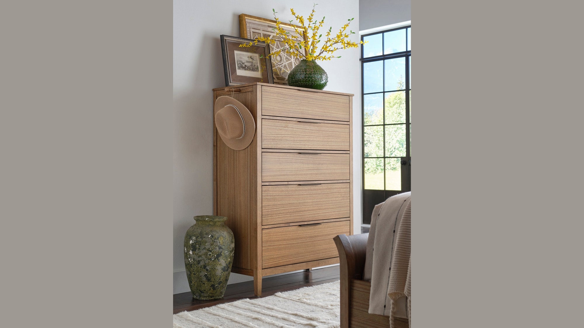 Cyrus Collection Chest