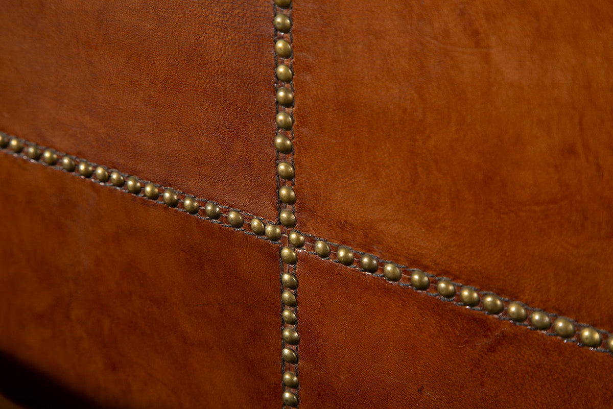 Gentlemen's - King Bed - Dark Brown