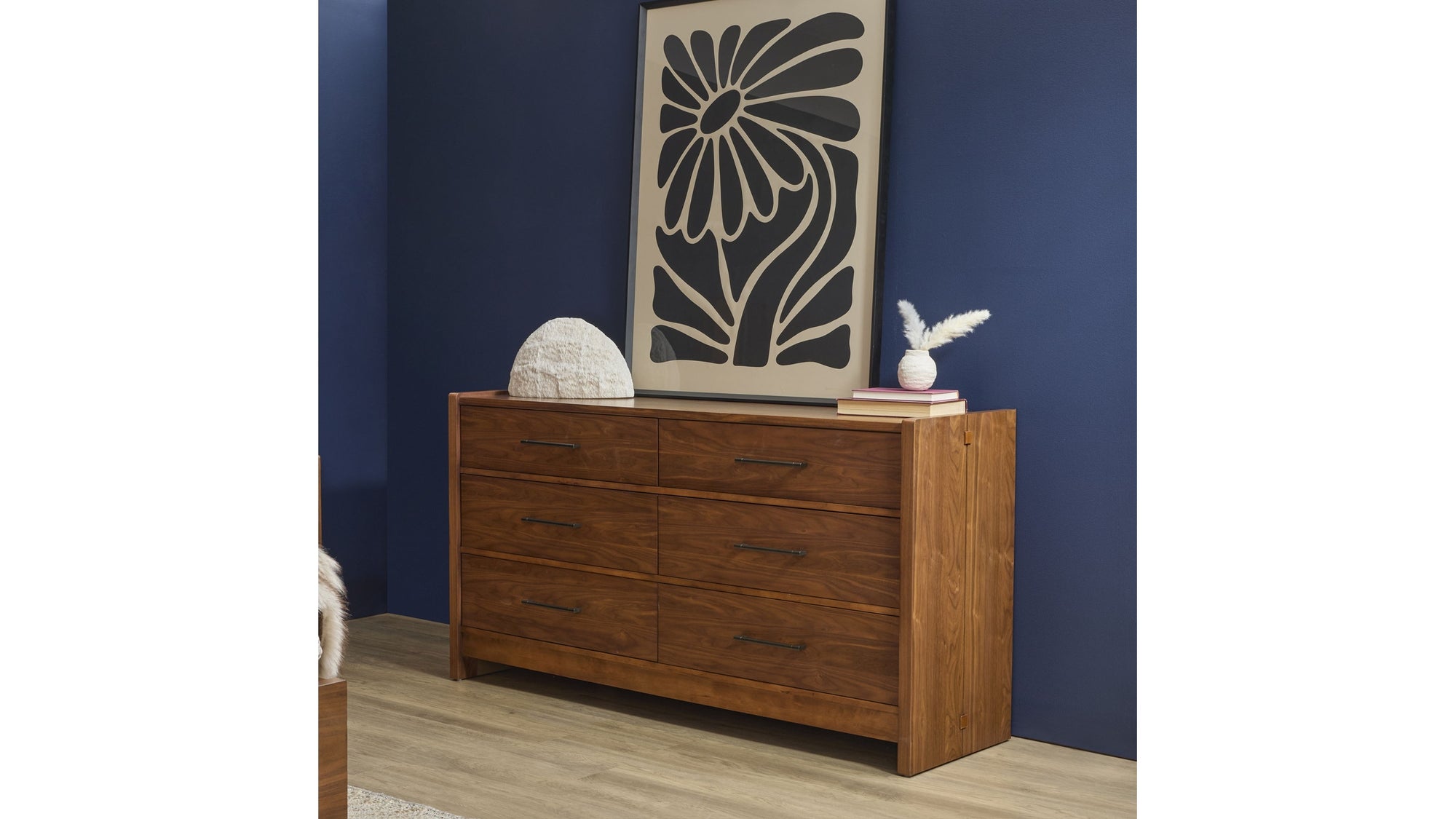 Lincoln - Dresser - Warm Walnut
