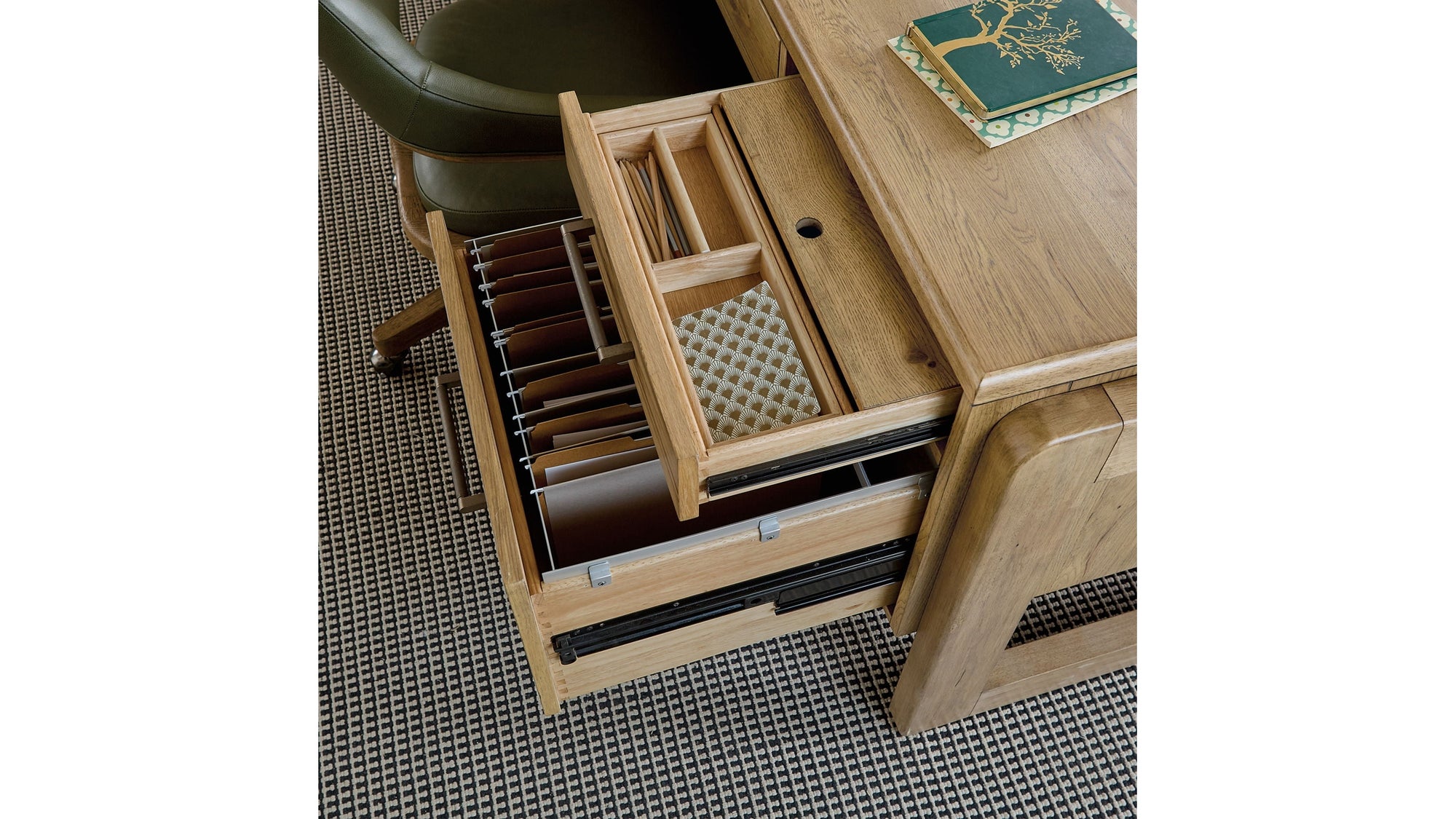 Kalamazoo - Executive Desk - Light Brown