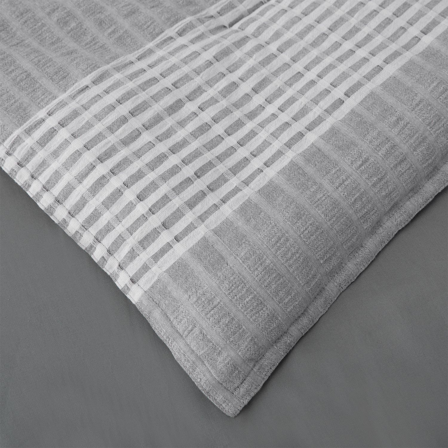 Lane - Queen Stripe Comforter Set (Set of 3) - Gray