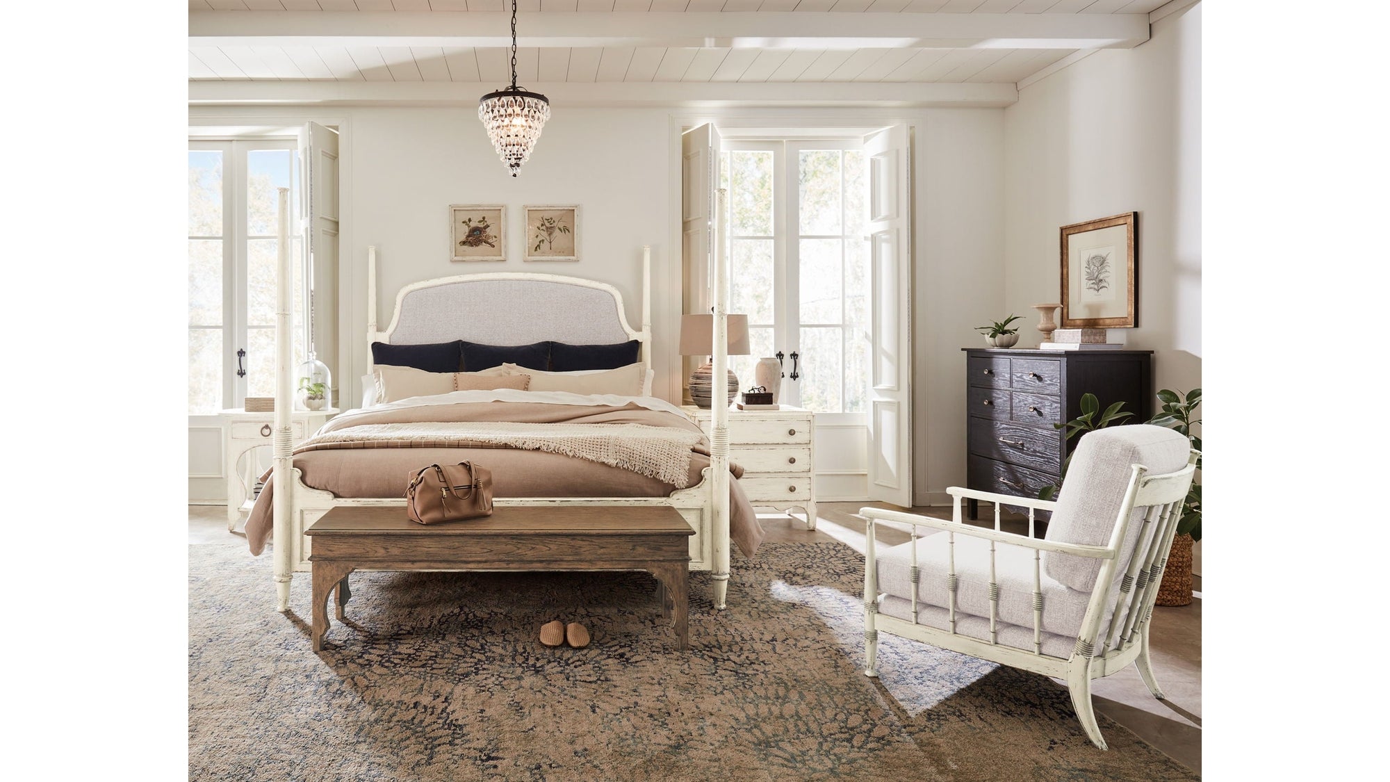 Americana - Upholstered Poster Bed