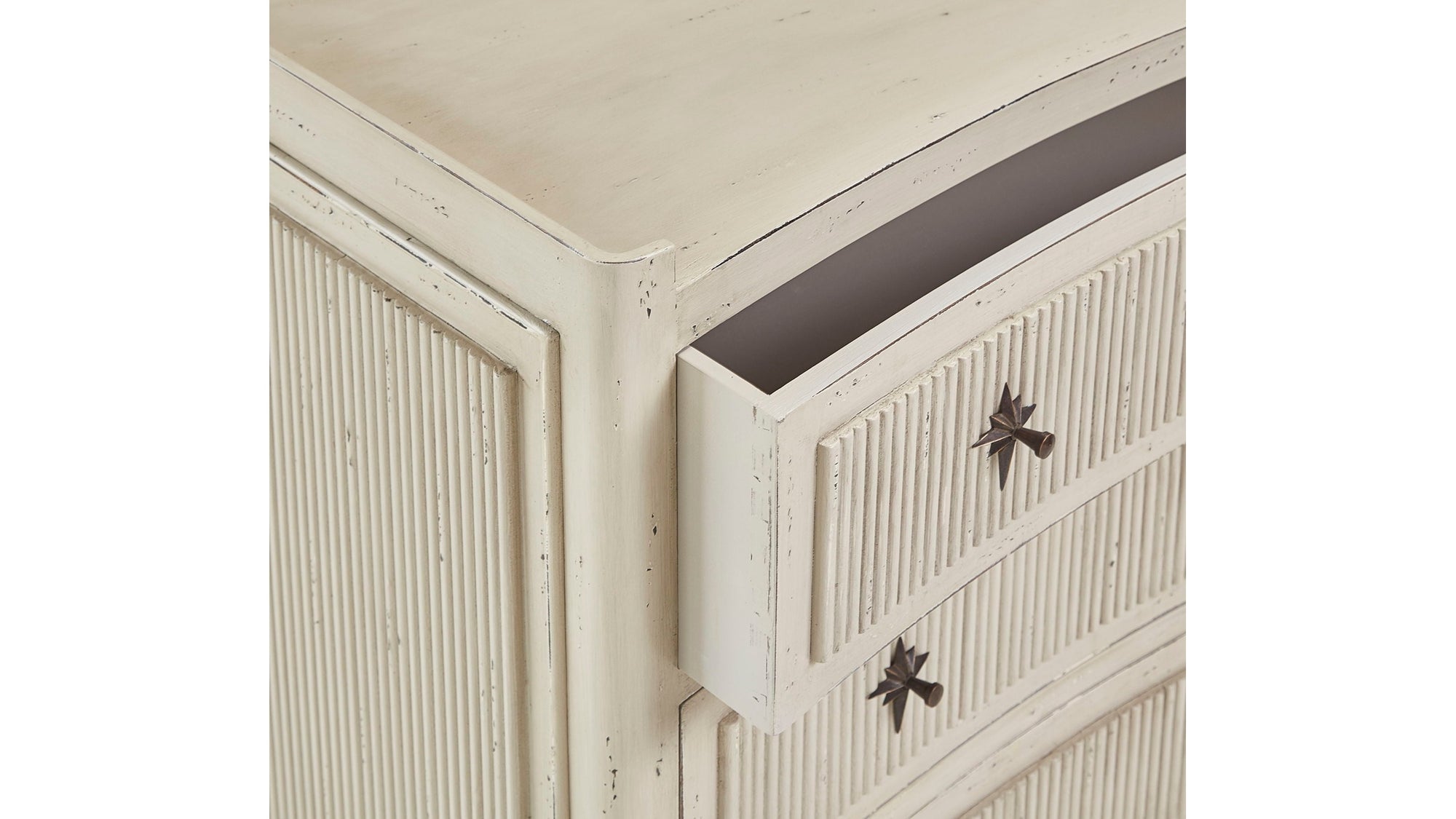 Reeded - Chest